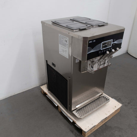 Brullen i26 Pro Gravity Feed Ice Cream Machine - Whisk Hospitality - 862438