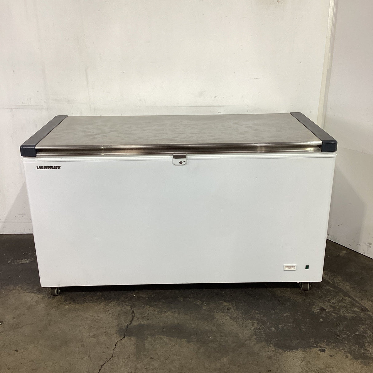 Liebherr EFL4656 Chest Freezer - Whisk Hospitality - 757221