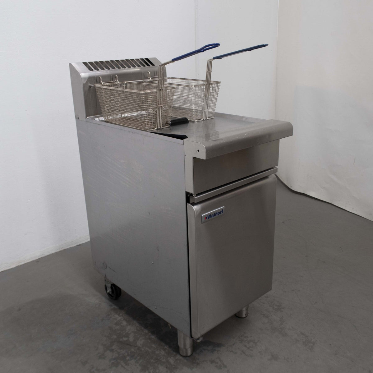Waldorf FN8226G Fryer - Whisk Hospitality - 846740