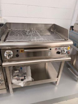 Baron Q70SFT/G800 + 70CAV8 2 Burner Gas Griddle + Stand - Whisk Hospitality - 3PA-2073-375953