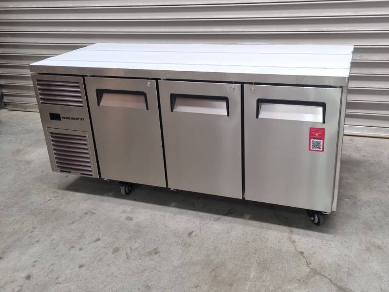 Skope RF7.UBR.3.SD Undercounter Fridge - Whisk Hospitality - 3PA-8767-DHT-5061886031903110
