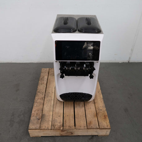 Brullen i26 Ice Cream Machine - Whisk Hospitality - 702203