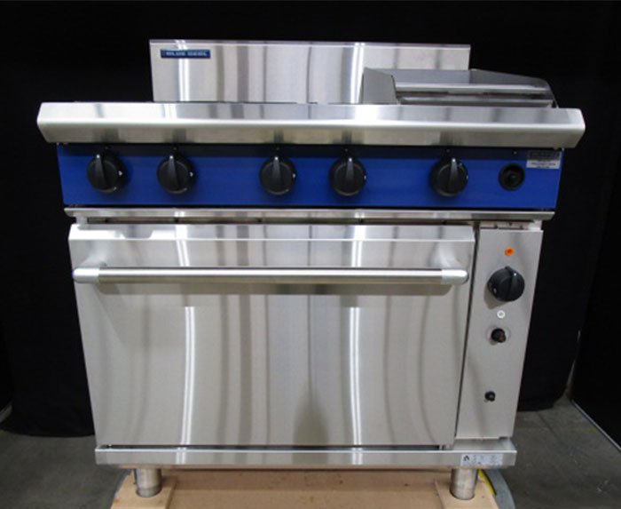 Blue Seal Evolution Series AUG56CF-N- 900mm Gas Range Convection Oven - Whisk Hospitality - 3PA-8767-DHT-2407719