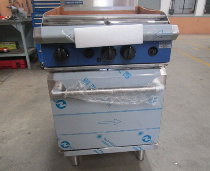 Blue Seal G504B 600mm Gas Range Static Oven - Whisk Hospitality - 3PA-8767-2391381-Z1