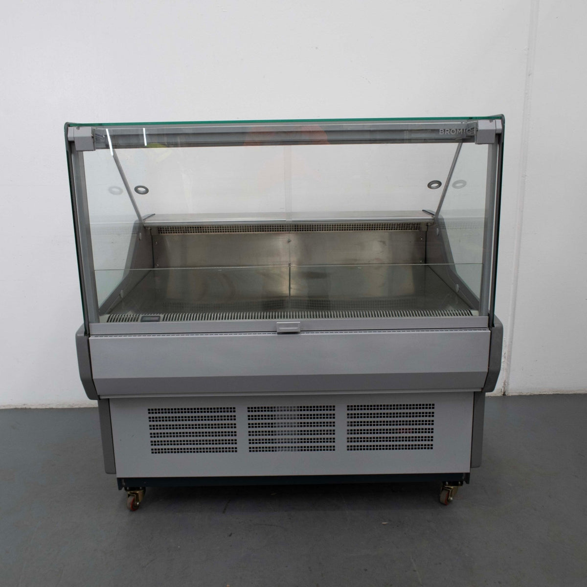 Bromic DD1250SG-NR Deli Curved Display - Whisk Hospitality - 864213