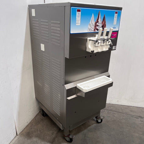 Carpigiani UF820 Soft Serve Machine - Whisk Hospitality - 859035