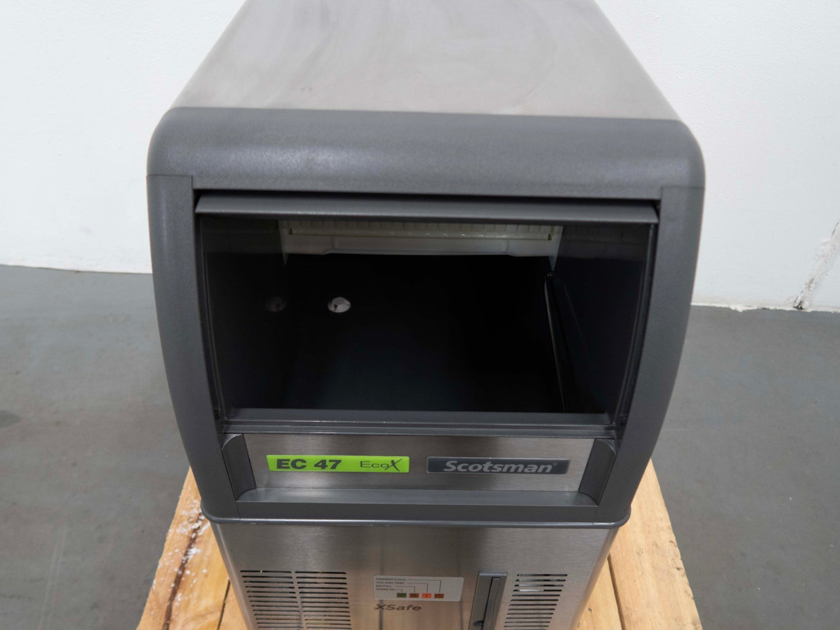 Scotsman EMC 47 AS 230/50 R290 I - PLUG OX Undercounter Ice Machine - Whisk Hospitality - 786400