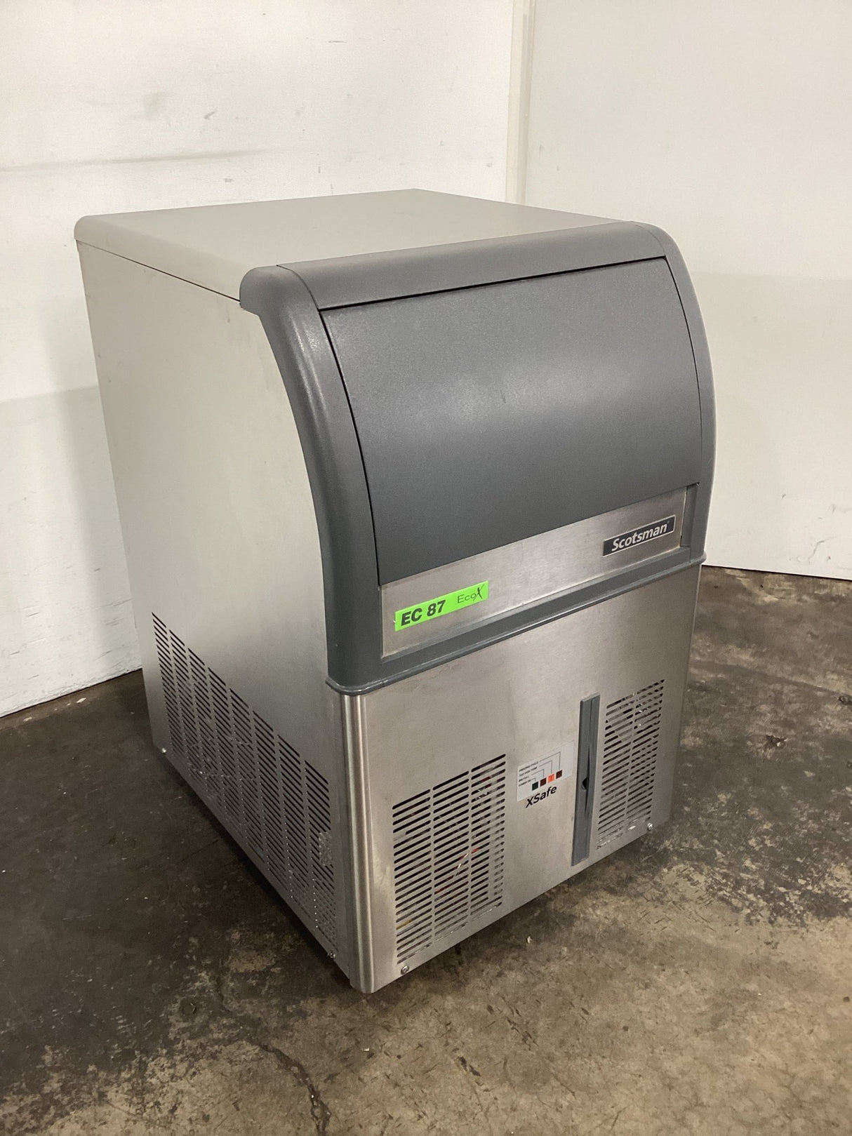Scotsman ECS 87 AS 230/50 R290 i - PLUG OX Ice Machine - Whisk Hospitality - 771721