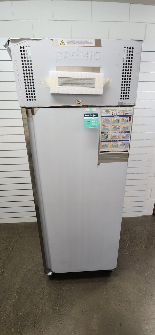 Bromic UF0650SDF-NR Solid Door Upright Freezer - Whisk Hospitality - 3PA-2300-4019065