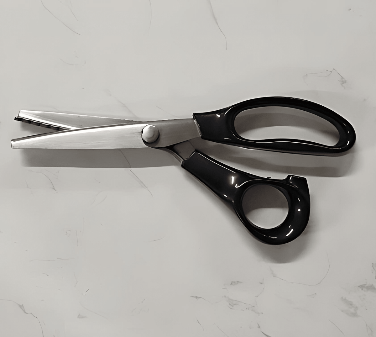 Scissors - Zig Zag - Whisk Hospitality - 42121