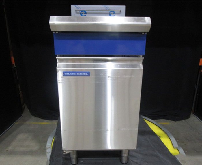 Blue Seal GT45-L Gas Single Pan Fryer - Whisk Hospitality - 3PA-8767-DHT-2320658-Z1