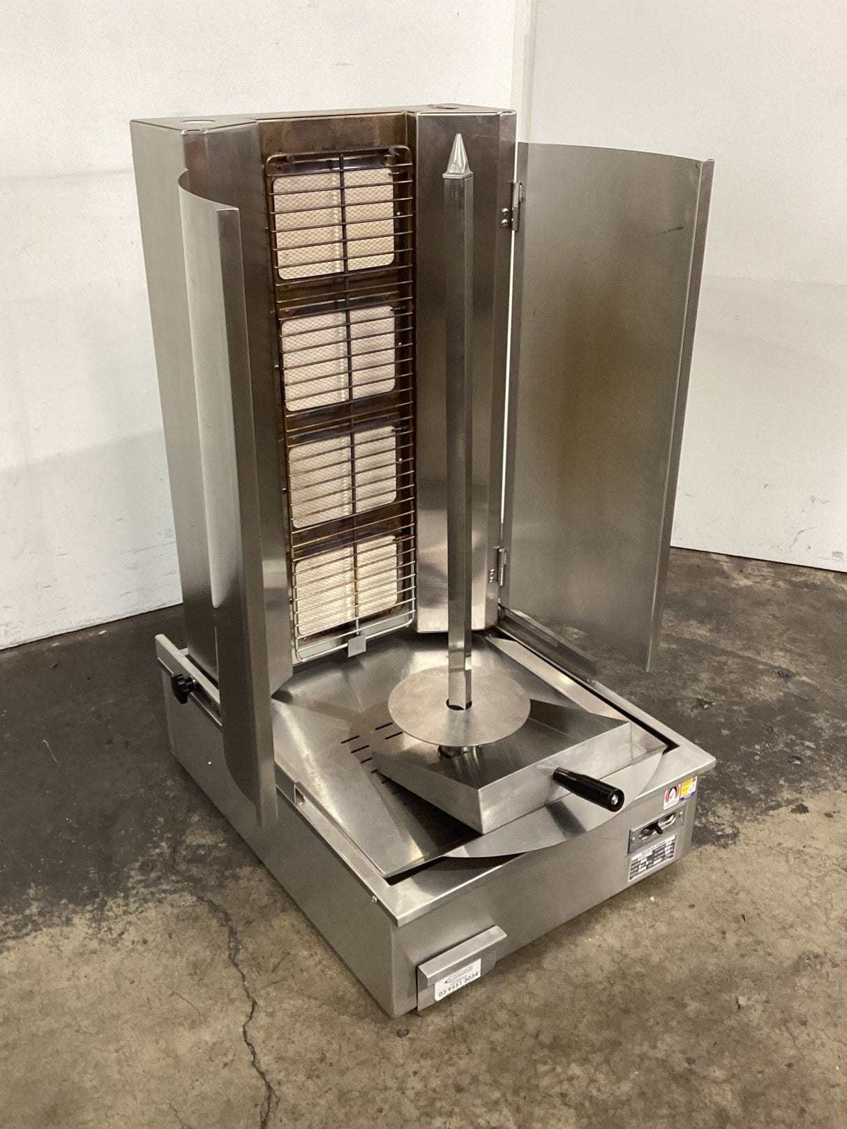 Royston 4BIVRDIT Kebab Rotisserie - Whisk Hospitality - 891048