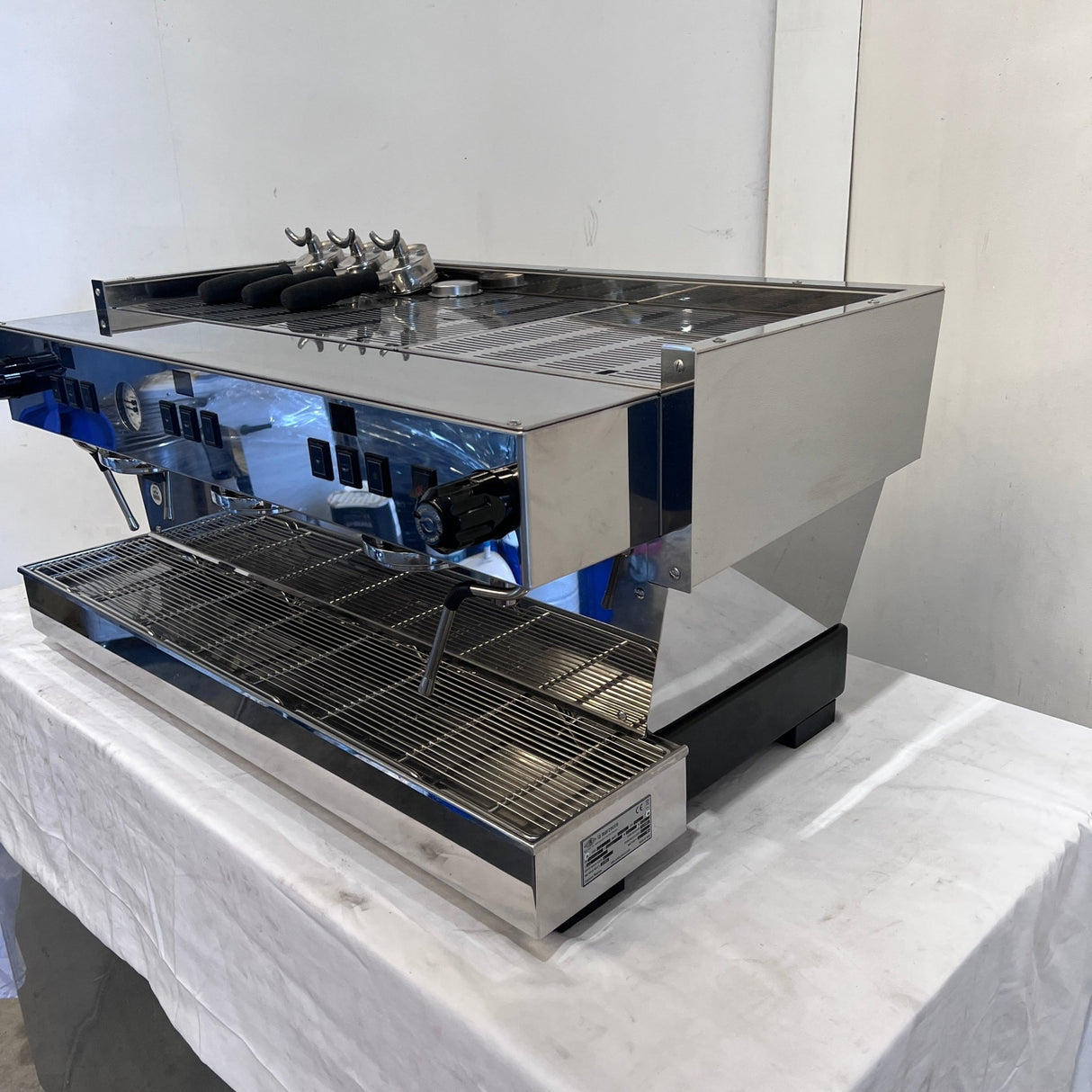 La Marzocco Linea Classic 3 Group Coffee Machine - Whisk Hospitality - 904920