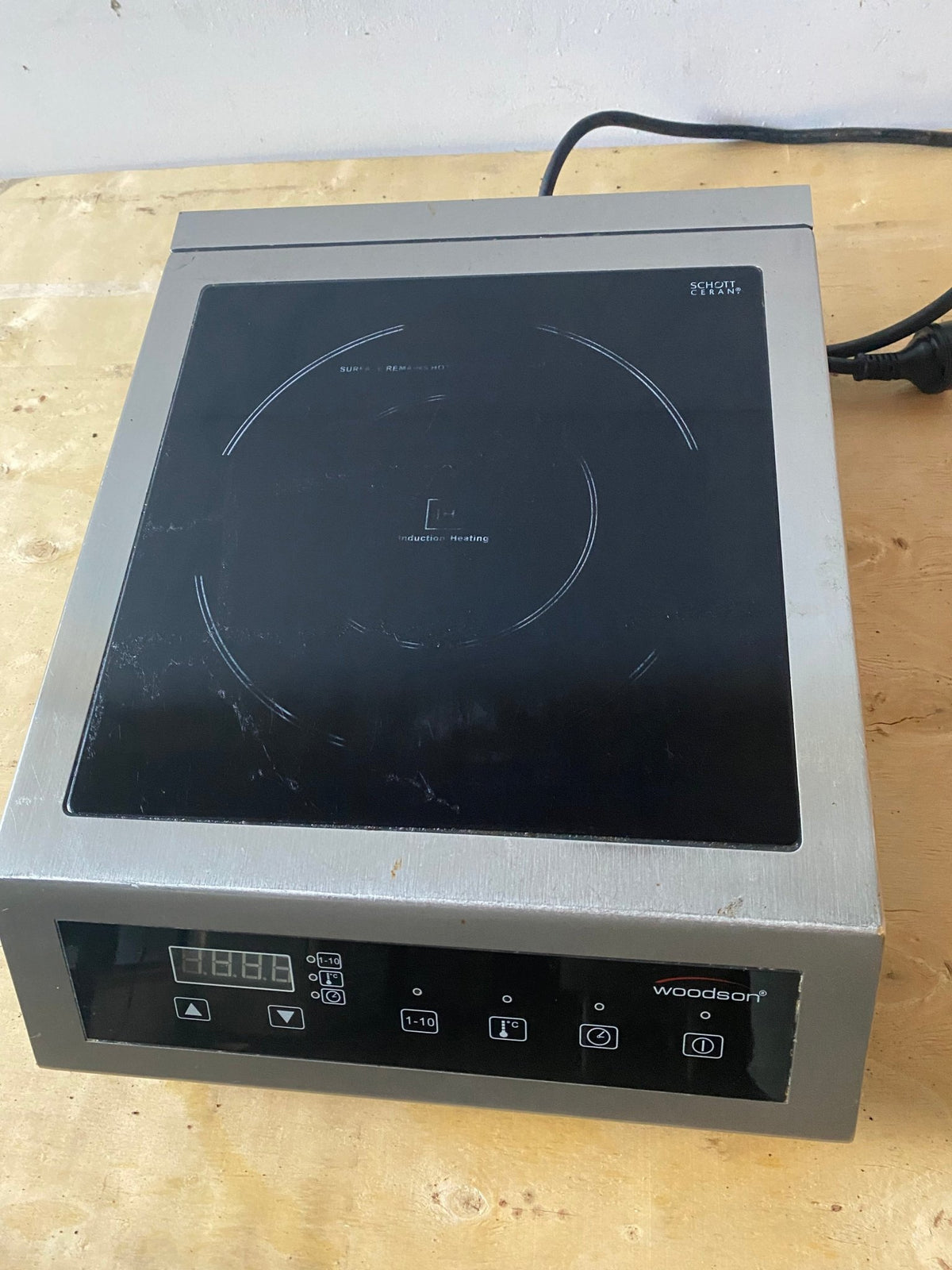 Woodson WI.HBCT.1.2400 Countertop Induction Cooktop - Whisk Hospitality - 3PA-7259-WI21070547