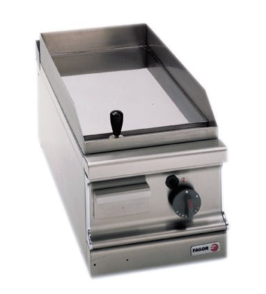 Fagor 700 series LPG chrome 1 zone fry top with thermostatic control FTG - C7 - 05LLPG - Whisk Hospitality - FTG-C7-05LLPG