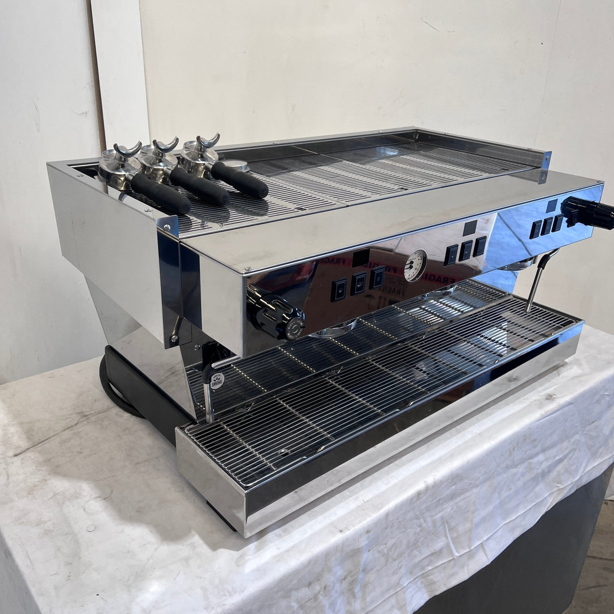 La Marzocco Linea Classic 3 Group Coffee Machine - Whisk Hospitality - 904920