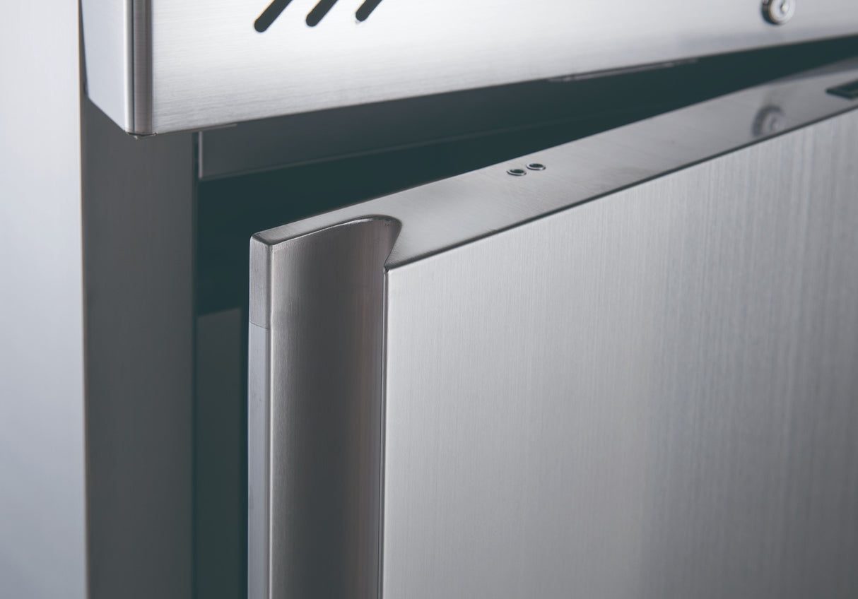 FED-X S/S Two half Door Upright Freezer - XURF600S1V